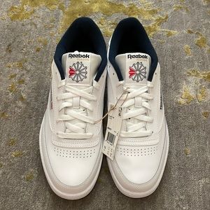Brand new Reebok Mens sneakers